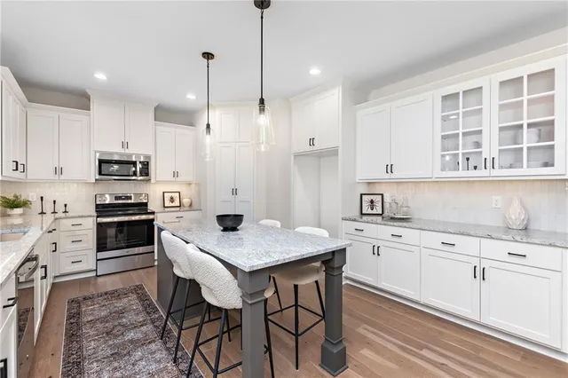 $520,000 | 20727 Emerald Street, Spring Hill, KS 66083