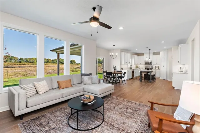 $508,750 | 20727 Emerald Street, Spring Hill, KS 66083