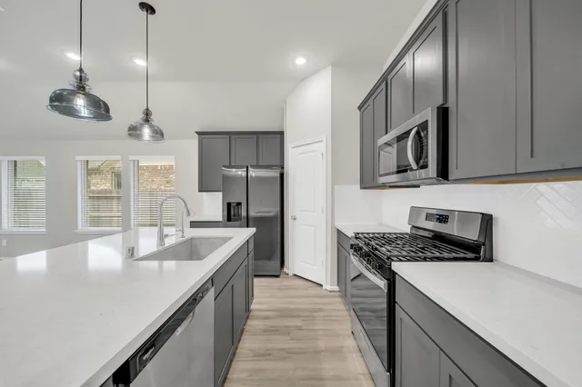 $2,495 | 31619 Madrone Berry Court, Spring, TX 77386