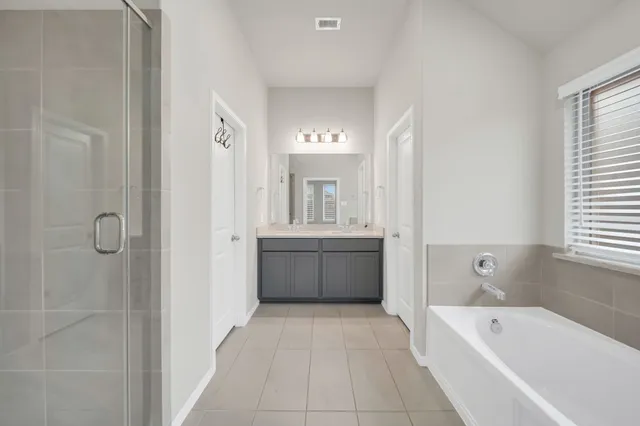 $2,495 | 31619 Madrone Berry Court, Spring, TX 77386