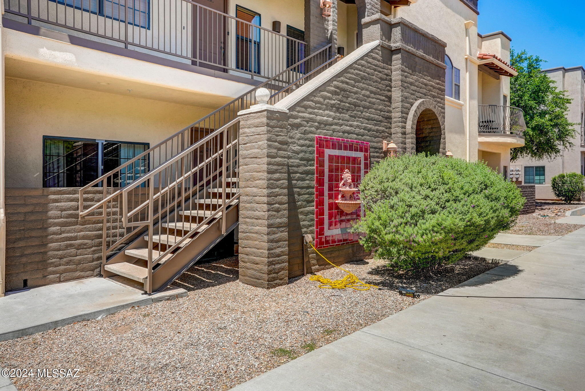 2026 East River Road, Unit 104 Tucson, AZ 85718 - Photo 3 of 46