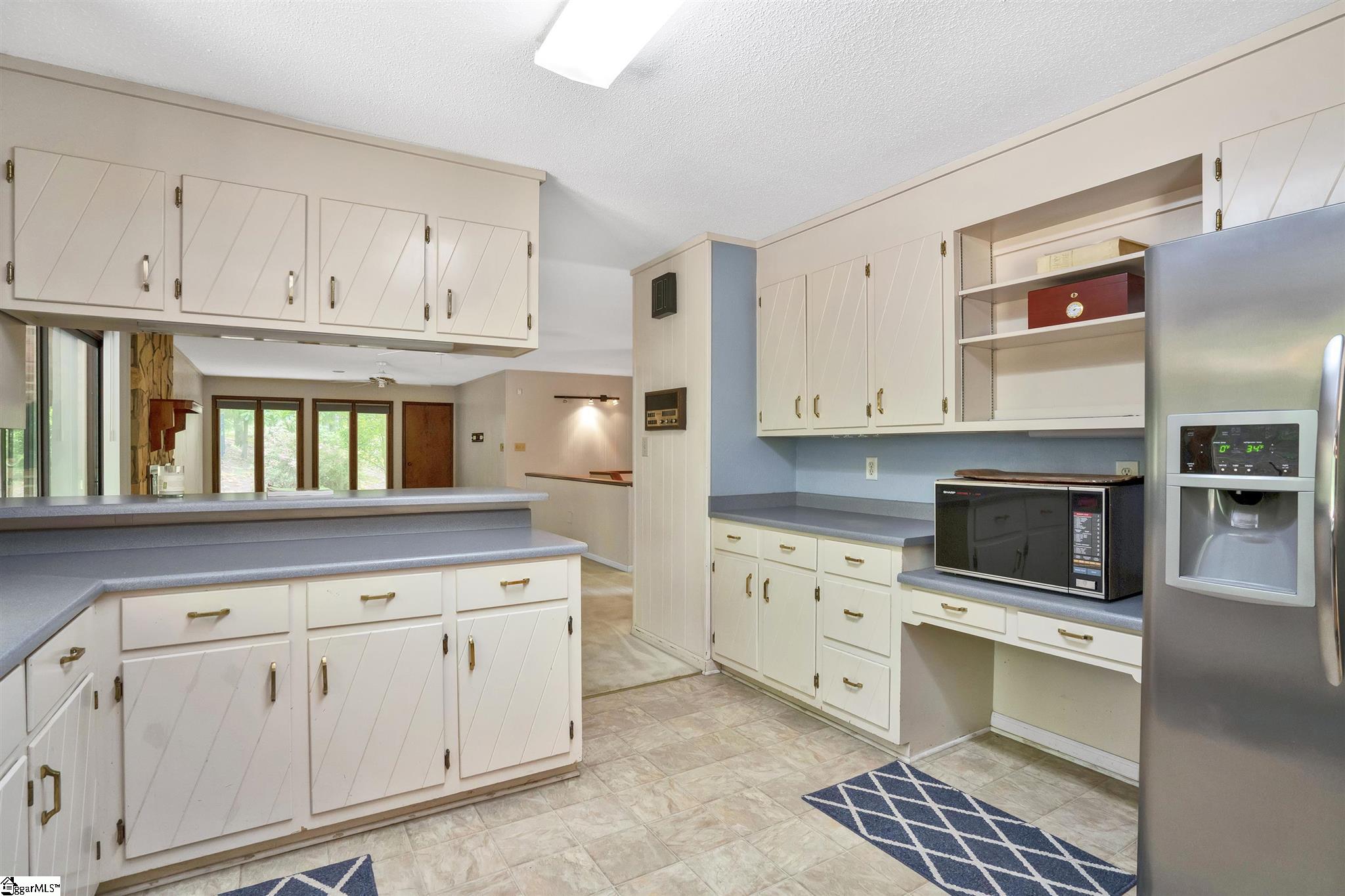 110 South Warwick Road Greenville, SC 29617 - Photo 8 of 32 Gallery Image 8