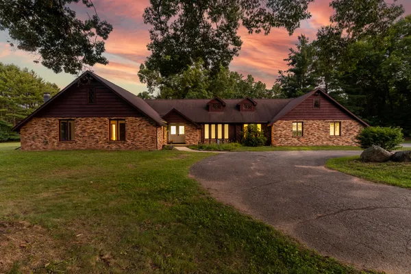 $479,000 | 5727 West Q Avenue, Kalamazoo, MI 49009