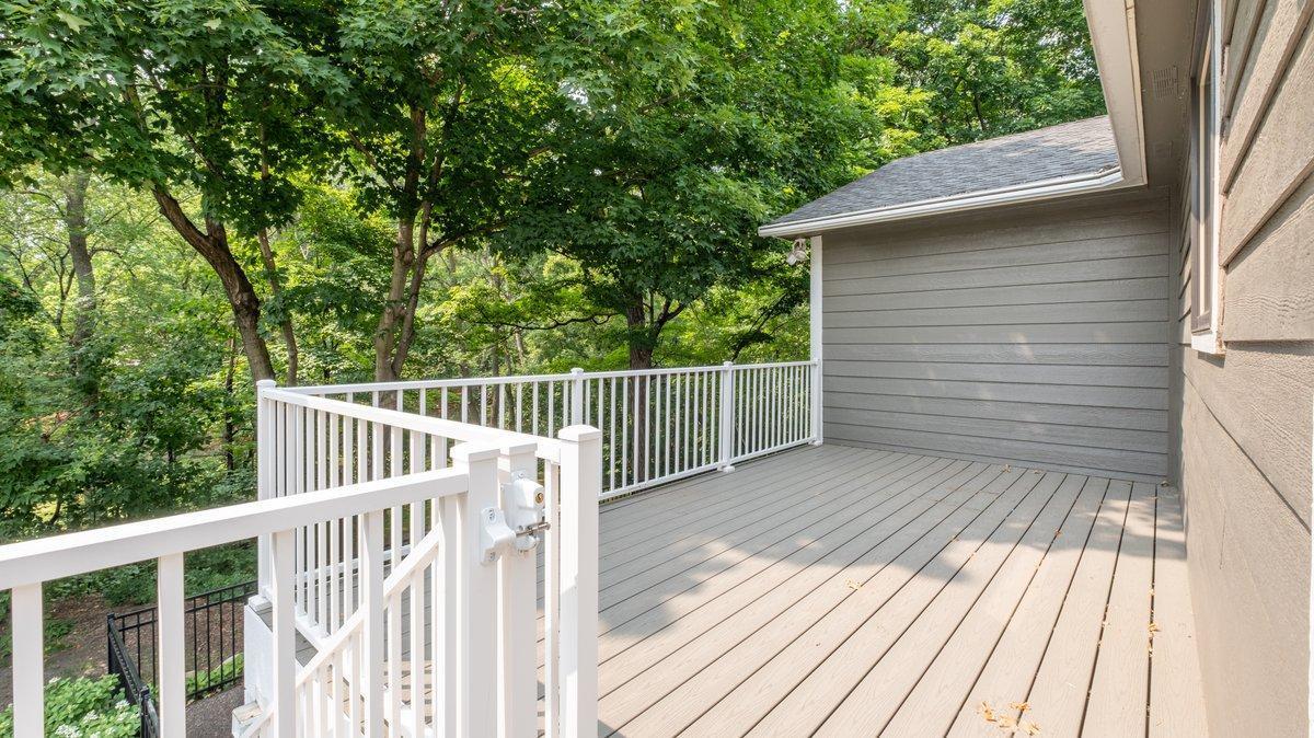 147 Glenbrook Road North Wayzata, MN 55391 - Photo 24 of 39
