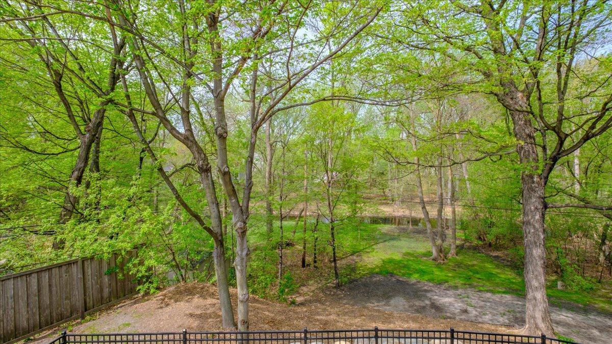 147 Glenbrook Road North Wayzata, MN 55391 - Photo 25 of 39