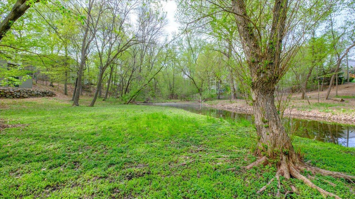 147 Glenbrook Road North Wayzata, MN 55391 - Photo 26 of 39