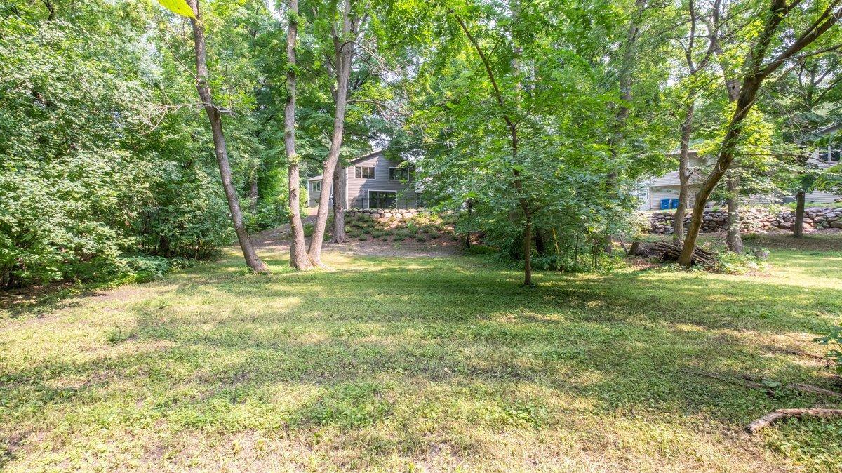 147 Glenbrook Road North Wayzata, MN 55391 - Photo 28 of 39