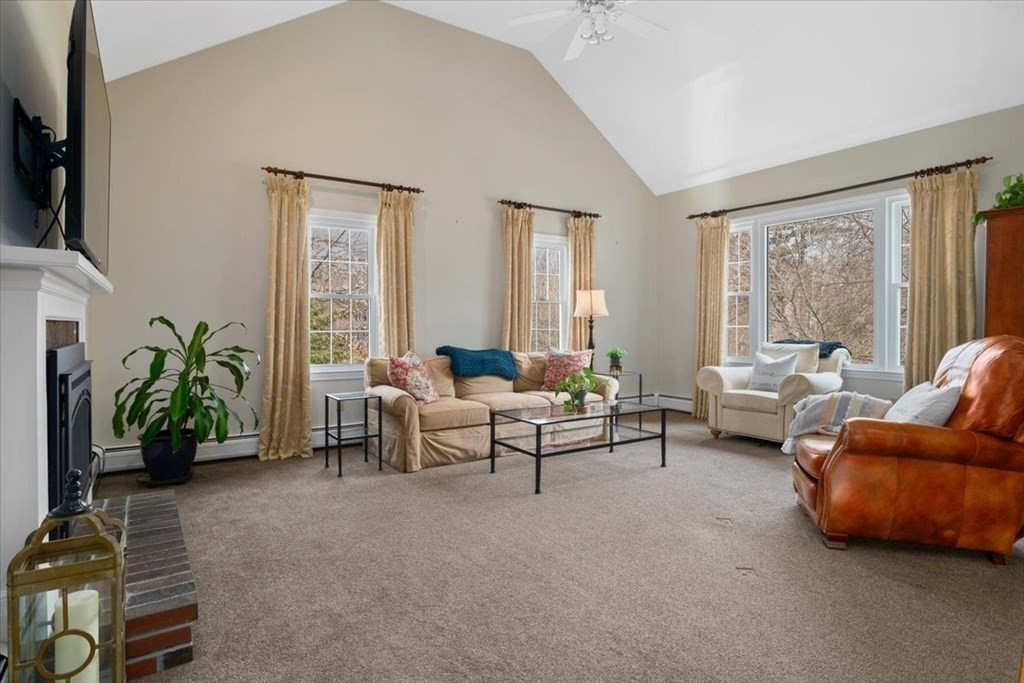 17 Castle Road Norfolk, MA 02056 - Photo 14 of 36 Gallery Image 14