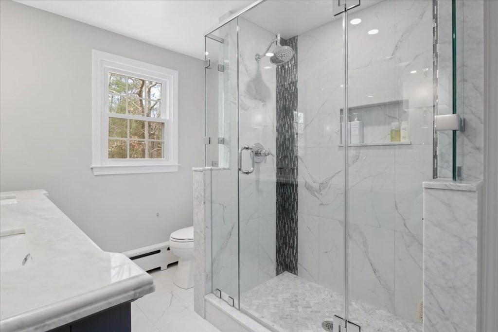 17 Castle Road Norfolk, MA 02056 - Photo 22 of 36 Gallery Image 22