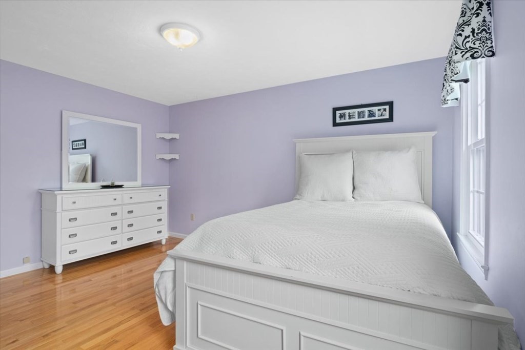 17 Castle Road Norfolk, MA 02056 - Photo 24 of 36 Gallery Image 24