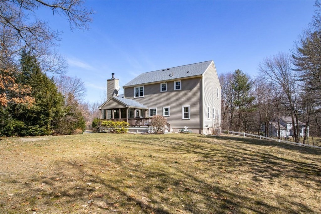 17 Castle Road Norfolk, MA 02056 - Photo 33 of 36 Gallery Image 33