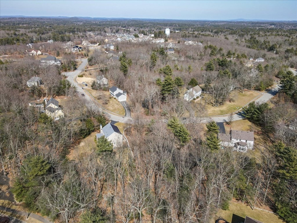 17 Castle Road Norfolk, MA 02056 - Photo 35 of 36 Gallery Image 35