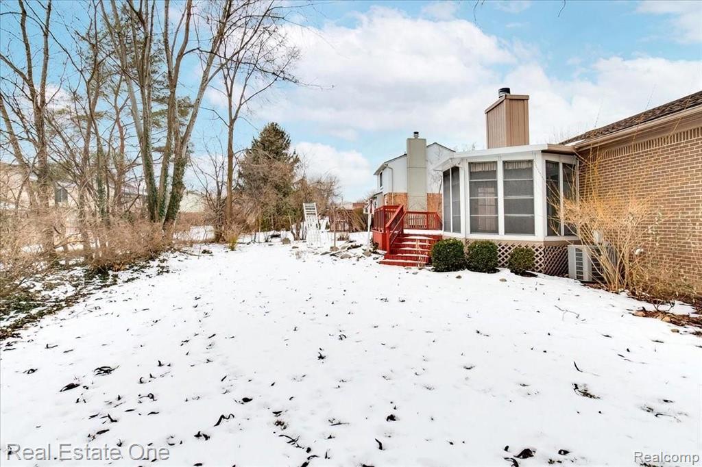 2051 Warrington Road Rochester Hills, MI 48307 - Photo 55 of 64