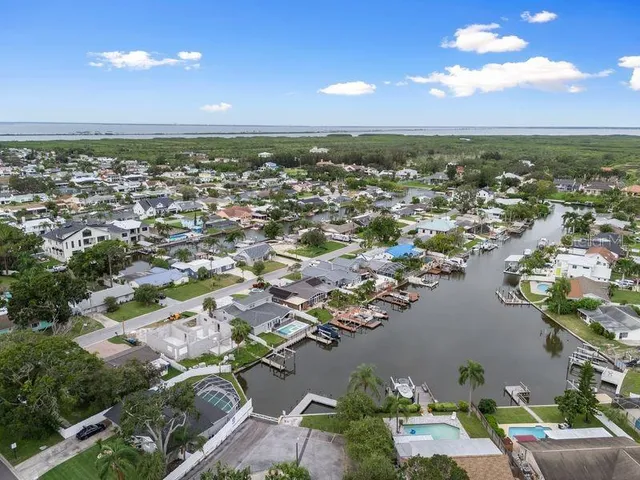 $3,100 | 8405 Stillbrook Avenue, Tampa, FL 33615