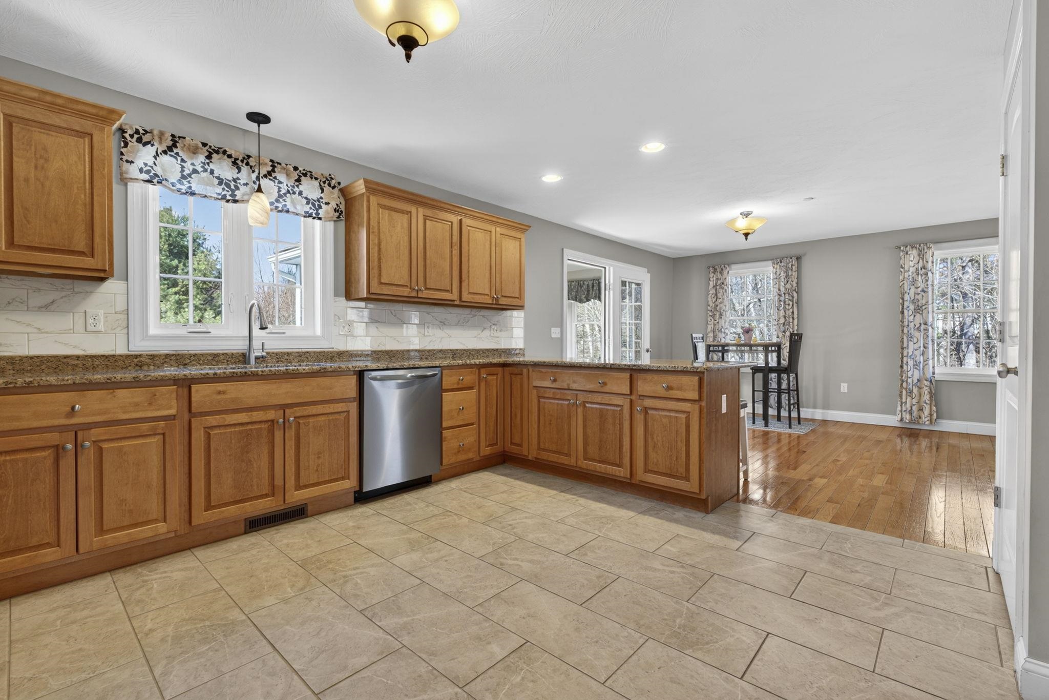596 Haverhill Road Chester, NH 03036 - Photo 8 of 50 Gallery Image 8