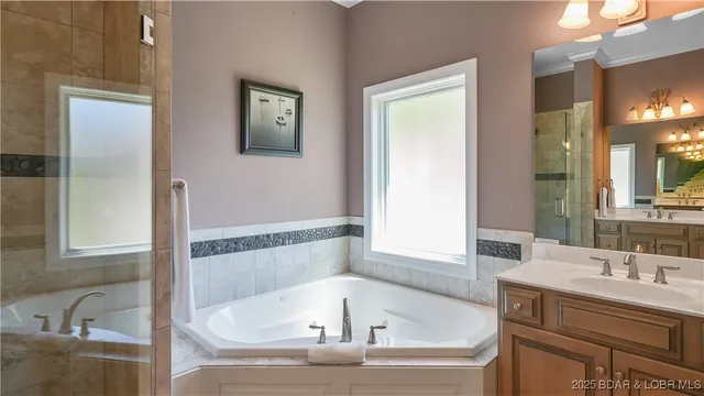 $785,000 | 402 Payne Stewart Court, Lake Ozark, MO 65049