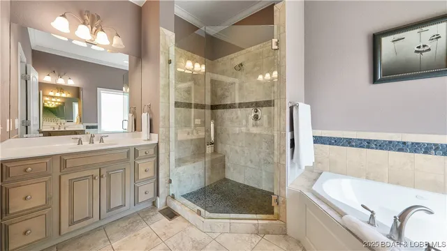 $785,000 | 402 Payne Stewart Court, Lake Ozark, MO 65049