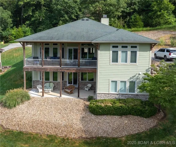 $785,000 | 402 Payne Stewart Court, Lake Ozark, MO 65049