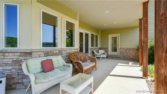 $785,000 | 402 Payne Stewart Court, Lake Ozark, MO 65049