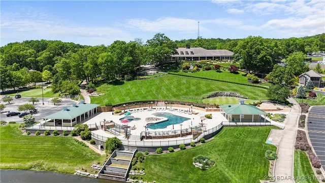 $785,000 | 402 Payne Stewart Court, Lake Ozark, MO 65049