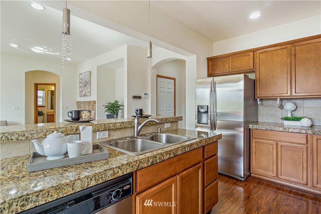 23010 42nd Drive Southeast Bothell, WA 98021 - Photo 12 of 36