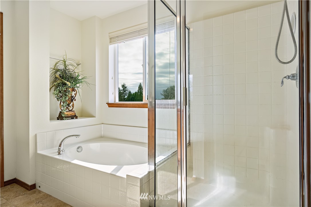 23010 42nd Drive Southeast Bothell, WA 98021 - Photo 29 of 36
