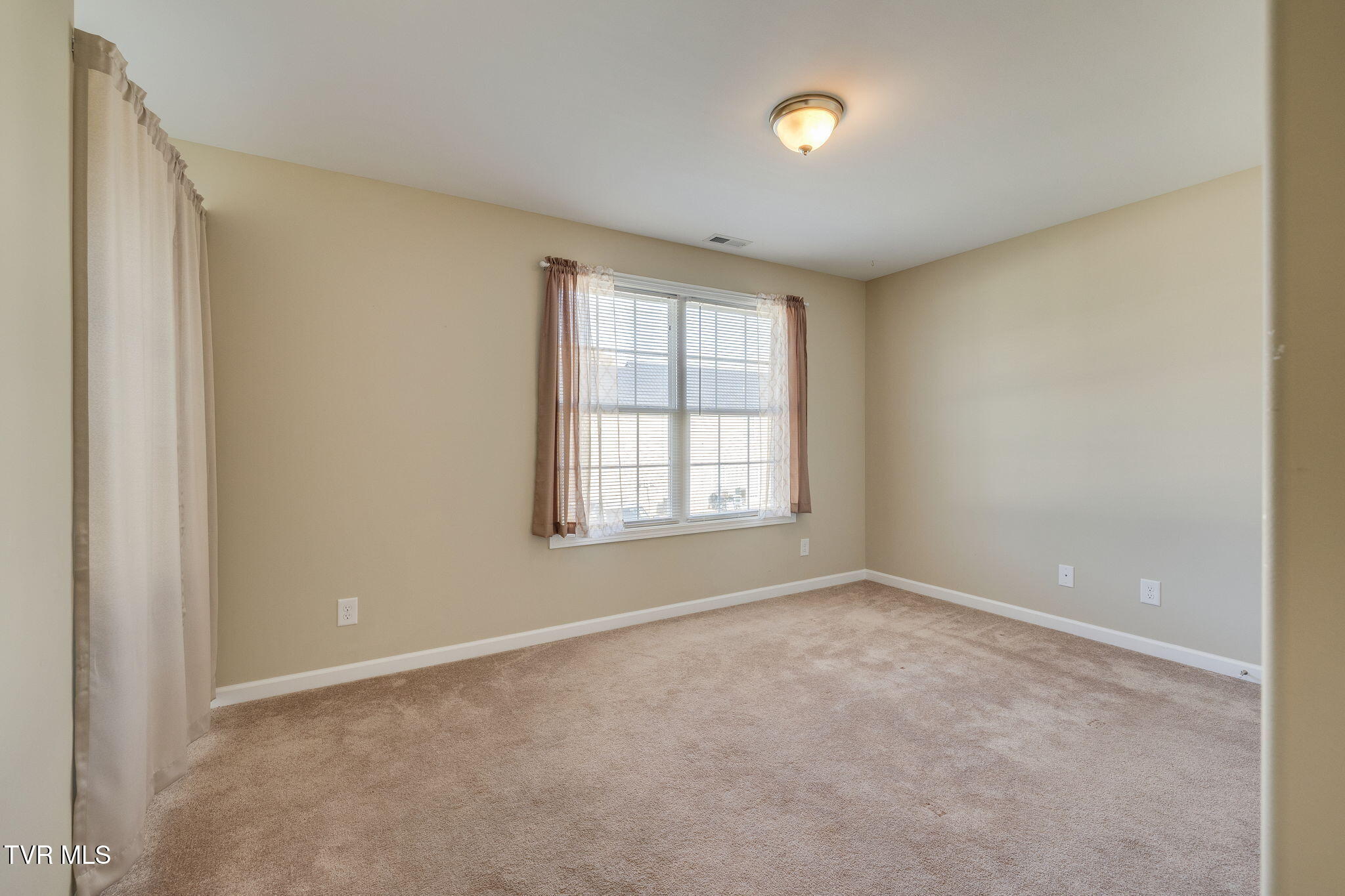 396 Jonesboro Road, Unit 41 Piney Flats, TN 37686 - Photo 22 of 32 021