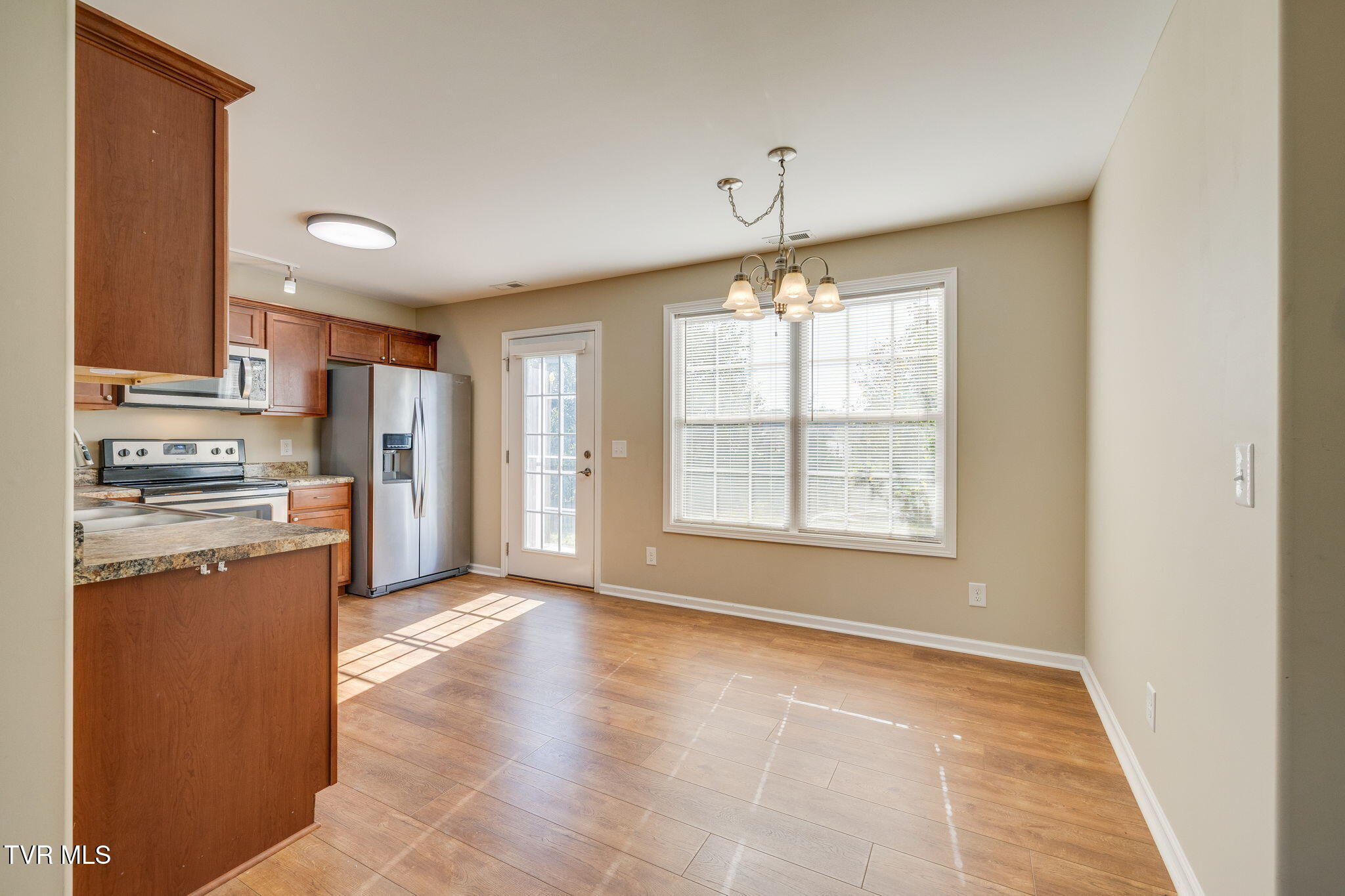 396 Jonesboro Road, Unit 41 Piney Flats, TN 37686 - Photo 8 of 32 007