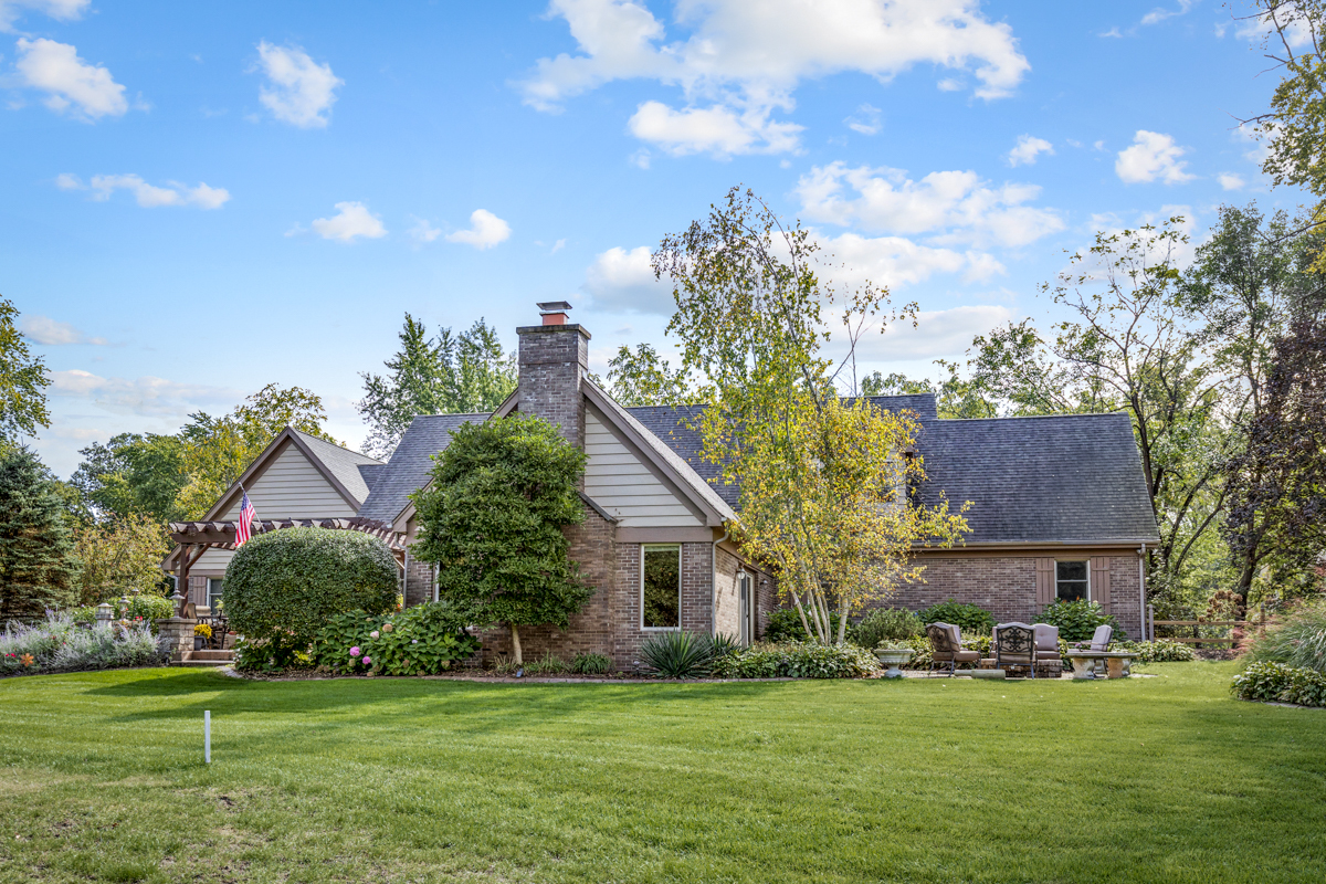 523 Aberdeen Road Frankfort, IL 60423 - Photo 22 of 23 a view of a house with a yard