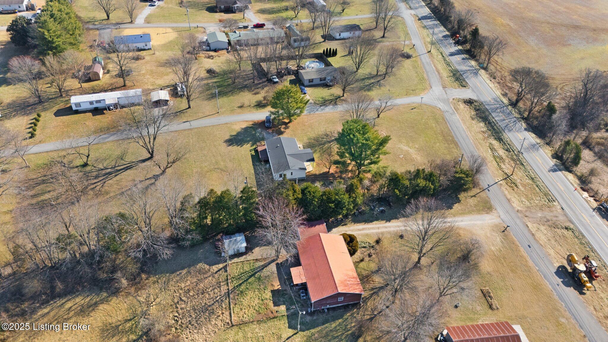 115 Lavender Road Smiths Grove, KY 42171 - Photo 39 of 54 17-web-or-mls-DJI_20250127103356_0676_D