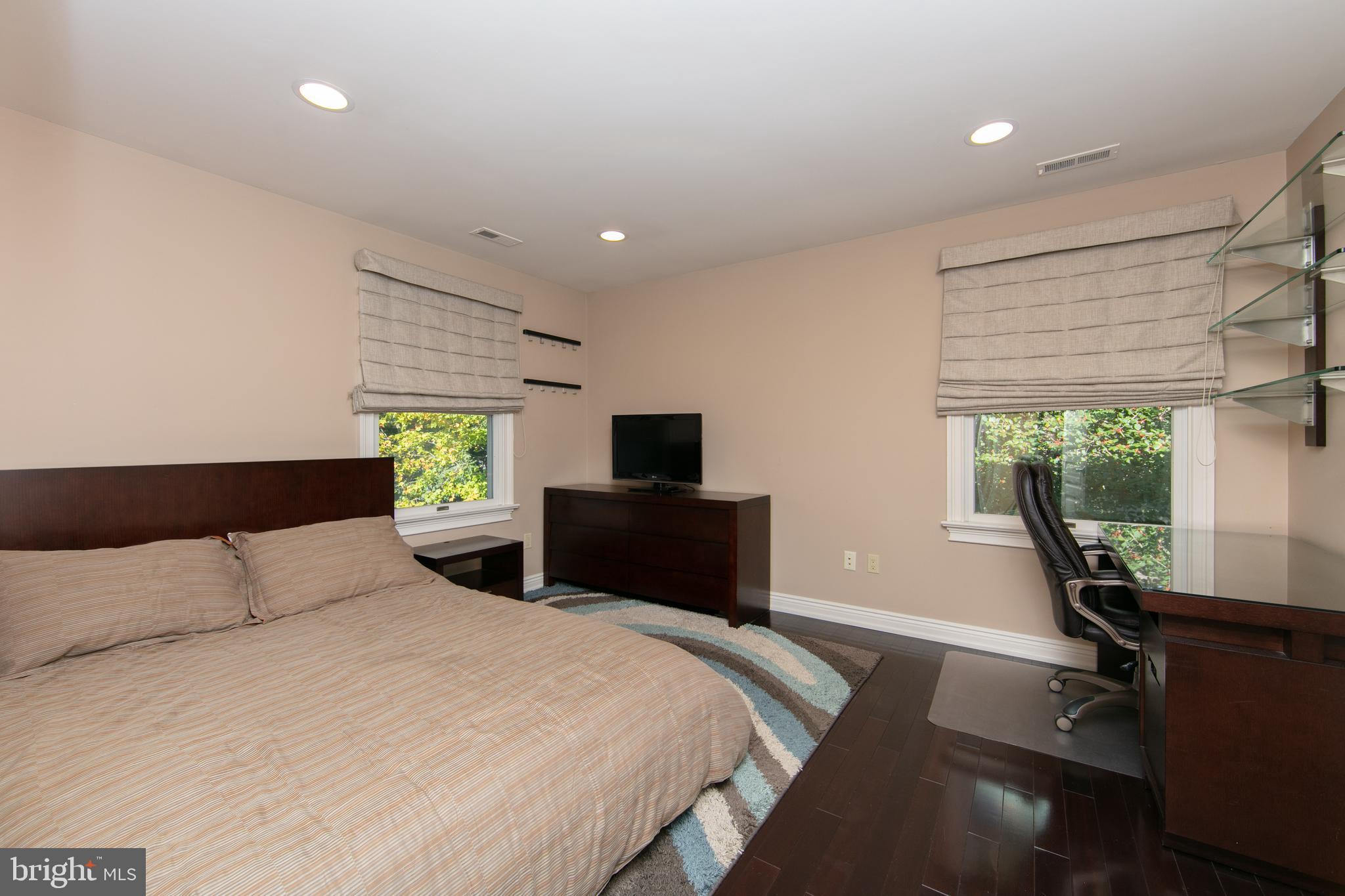 21 Callison Lane Voorhees, NJ 08043 - Photo 40 of 63