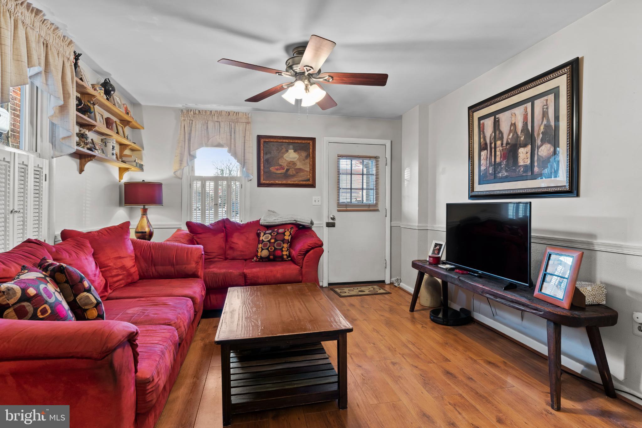 417 Arch Street Carlisle, PA 17013 - Photo 4 of 28 Living room & entrance