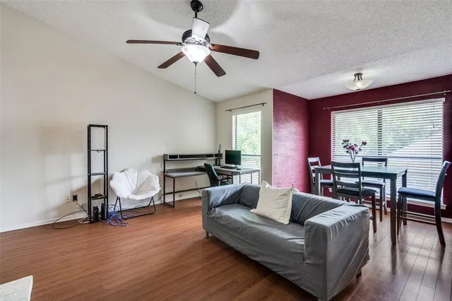 $186,000 | 1301 Memory Lane, Unit 4920, Arlington, TX 76011