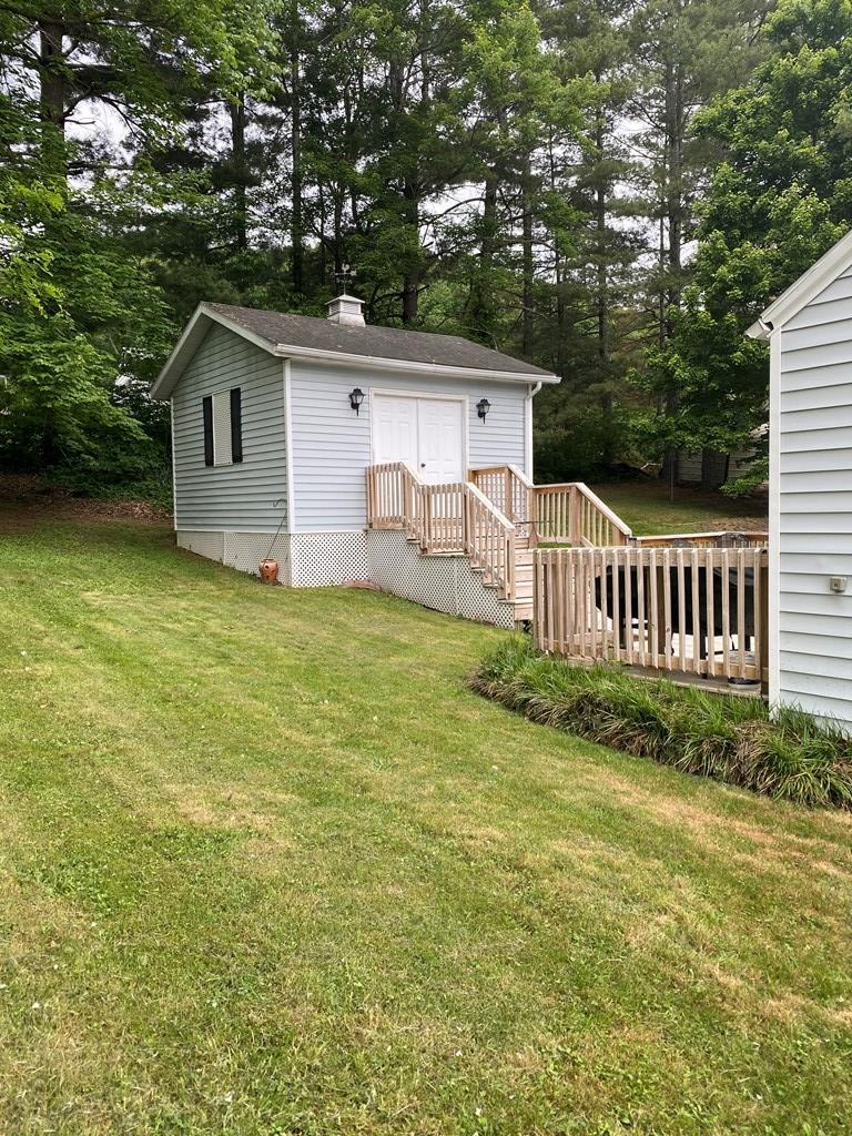 301 Edgewood Road Bluefield, VA 24605 - Photo 3 of 31 Gallery Image 3
