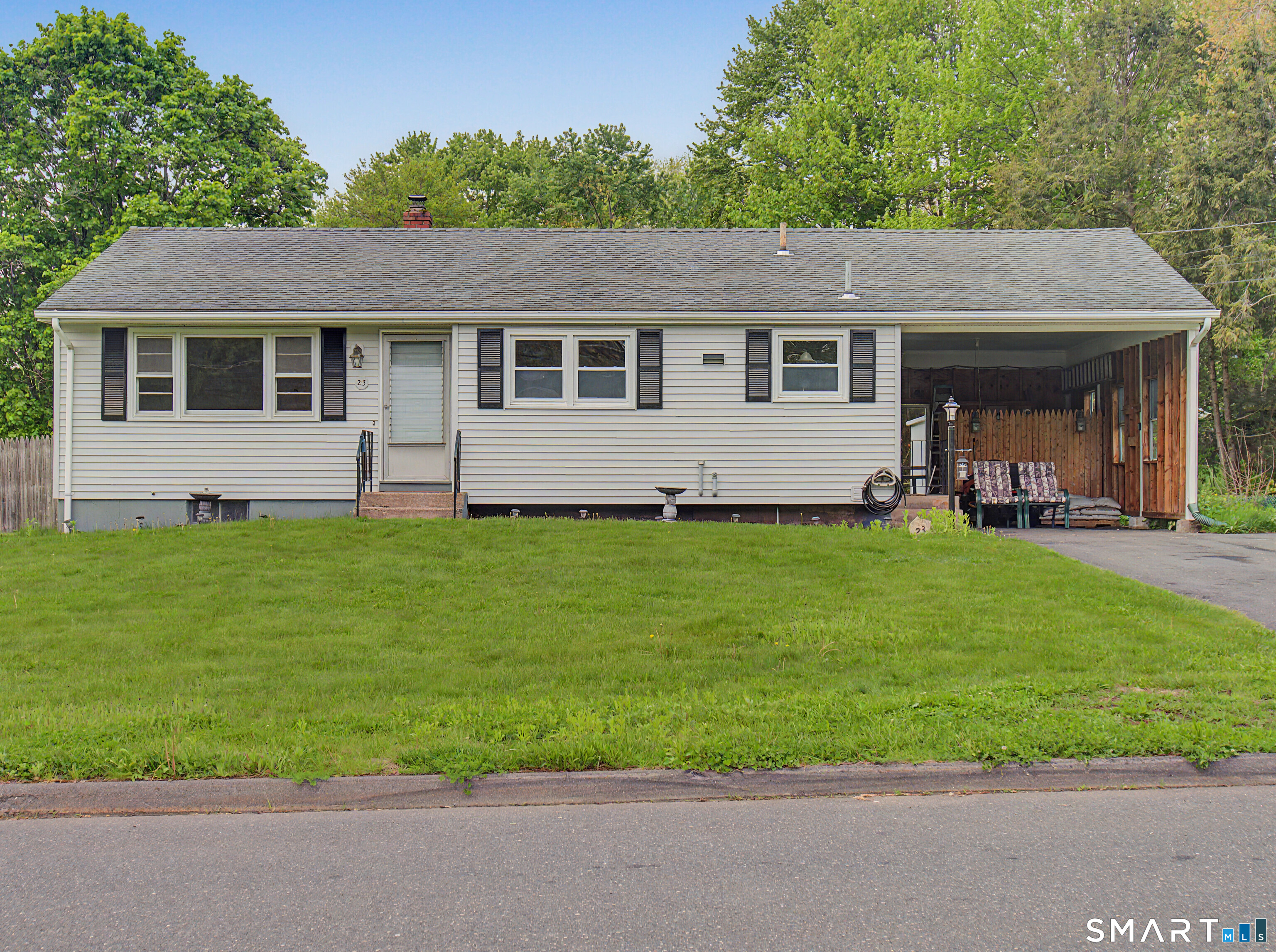 23 Raymond Road South Windsor, CT 06074 - Photo 1 of 37