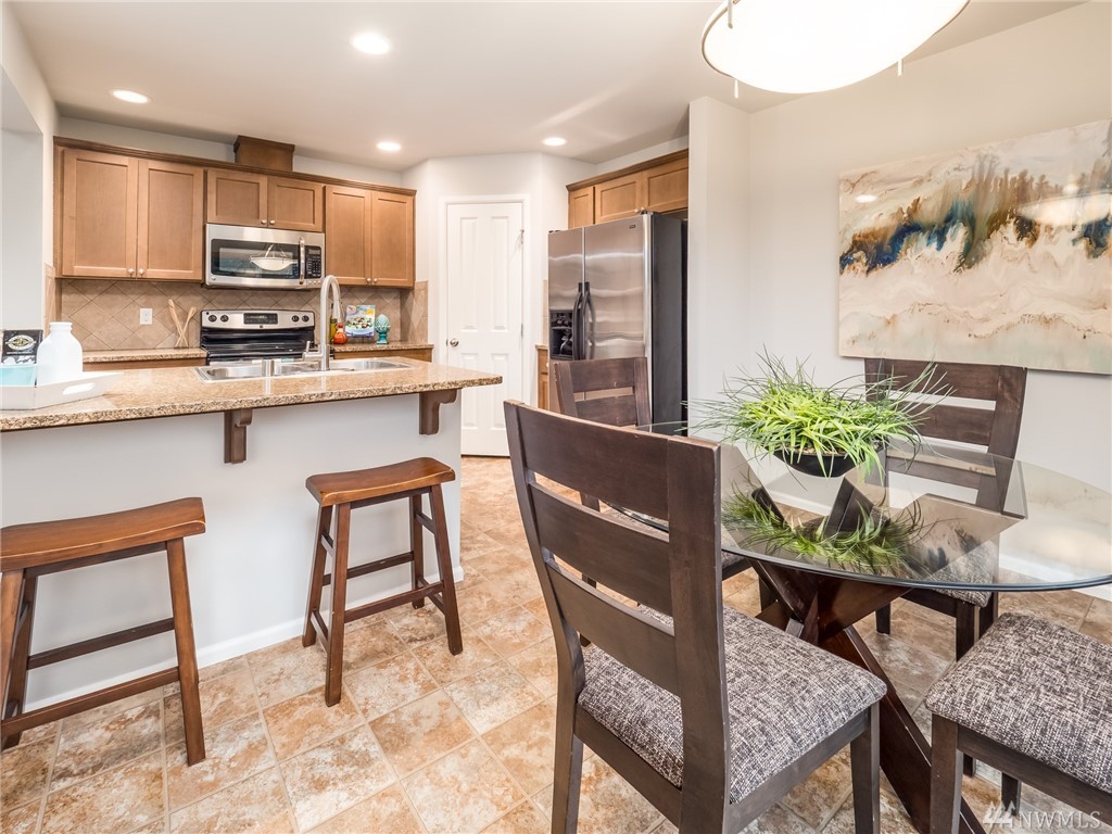 30 194th Street Southwest Bothell, WA 98012 - Photo 3 of 15