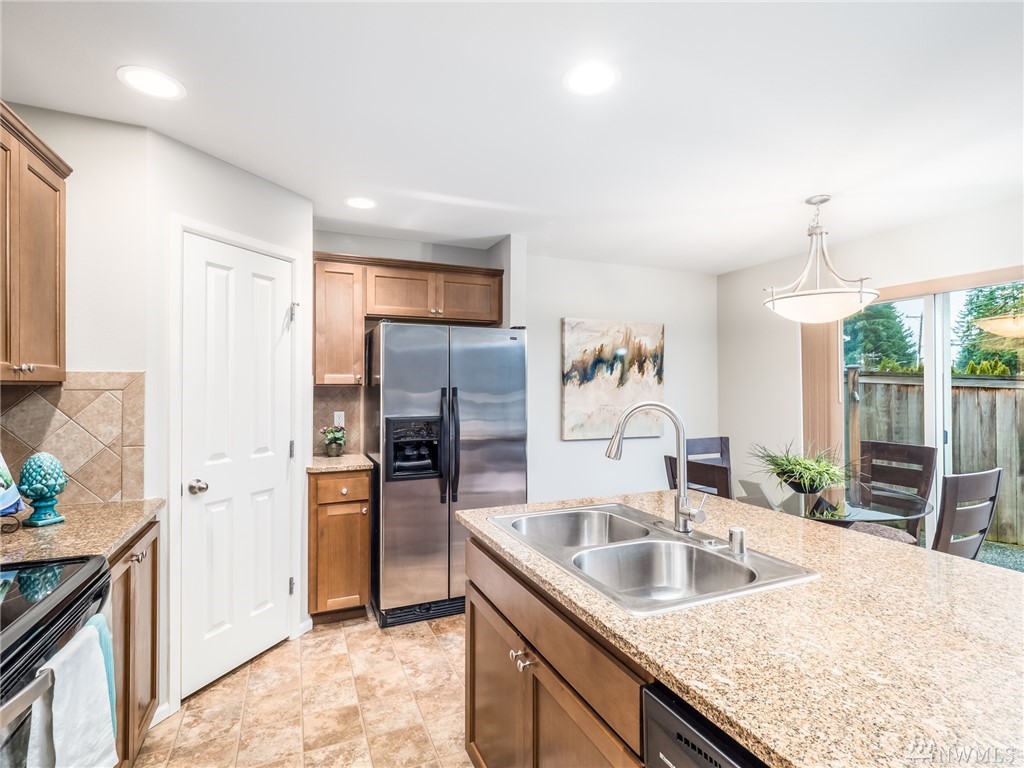30 194th Street Southwest Bothell, WA 98012 - Photo 6 of 15