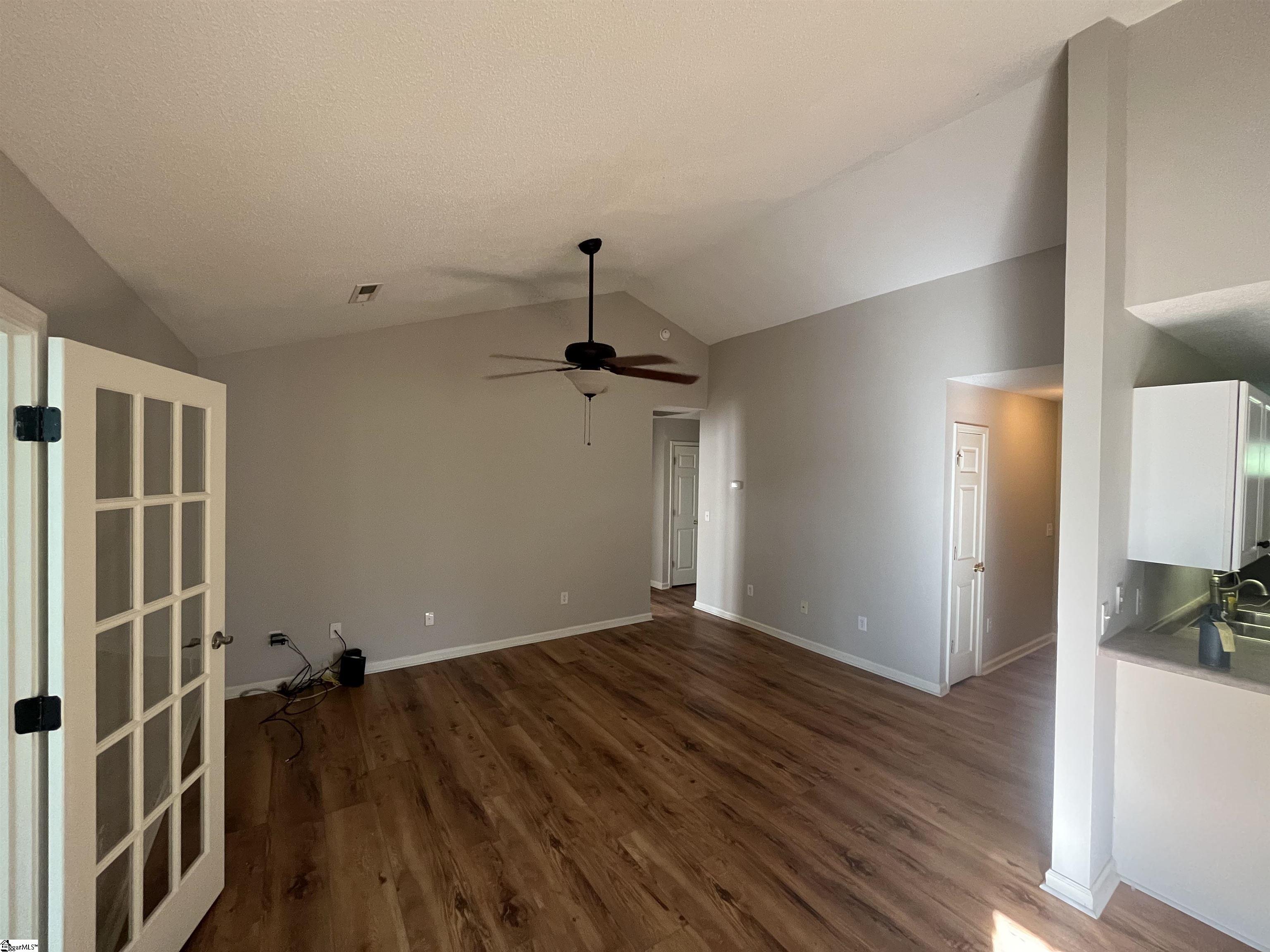 358 Hood Road Easley, SC 29640 - Photo 4 of 22