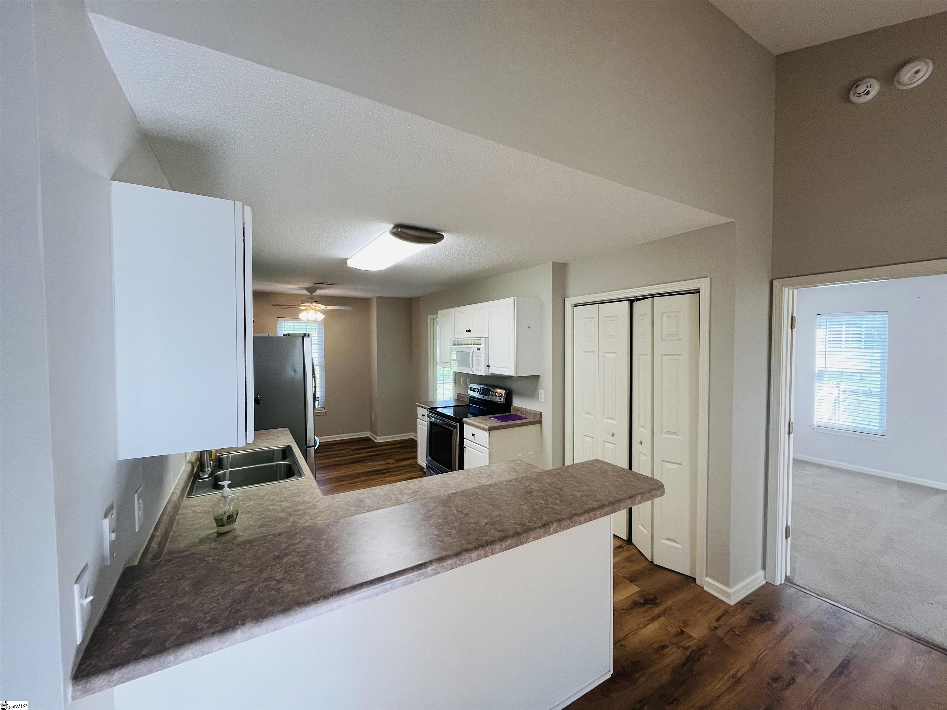 358 Hood Road Easley, SC 29640 - Photo 8 of 22