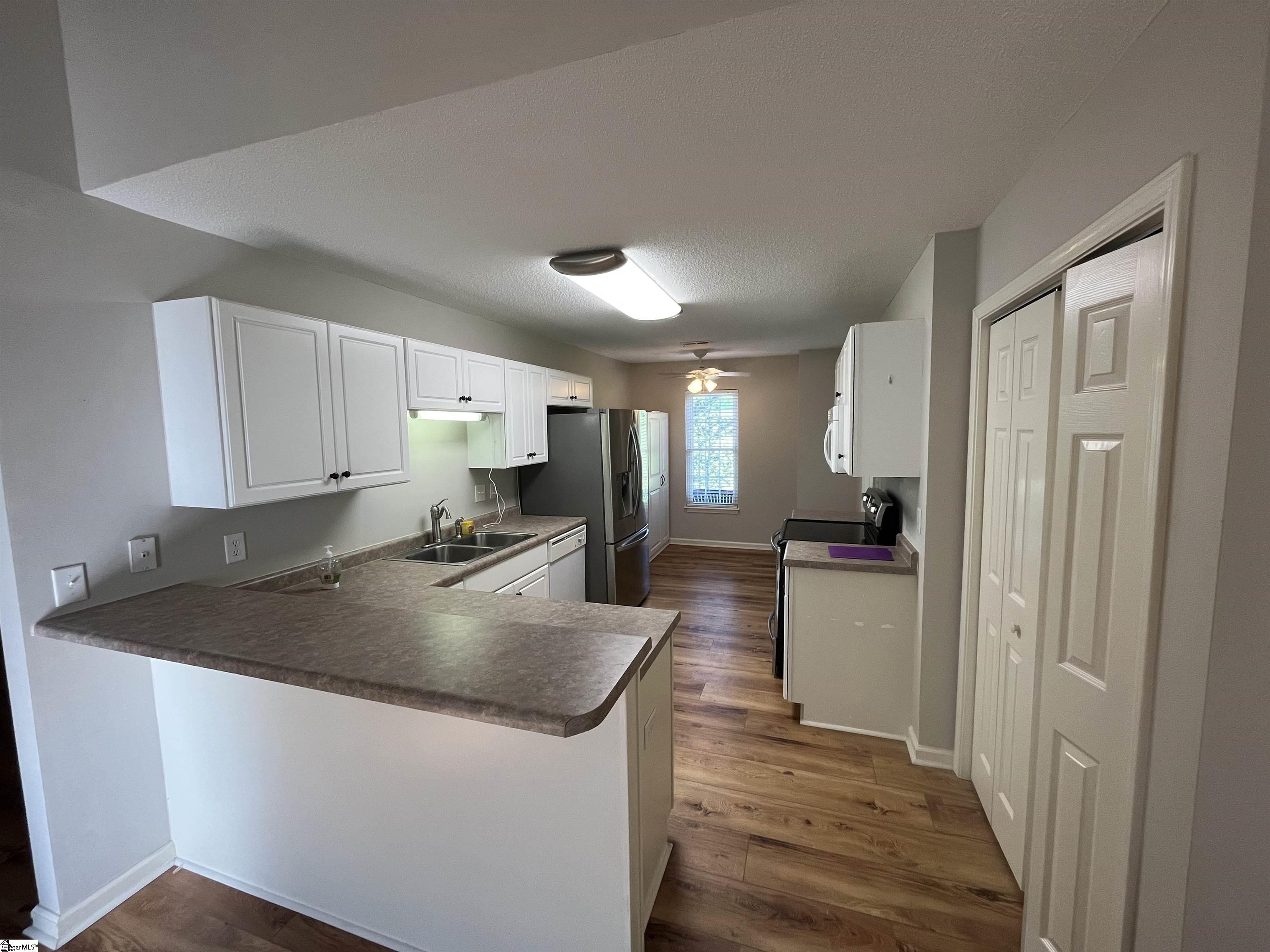 358 Hood Road Easley, SC 29640 - Photo 9 of 22