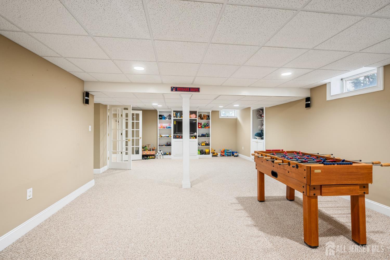 3 Milburne Lane Robbinsville, NJ 08691 - Photo 47 of 50 a very nice looking room with a table and chairs