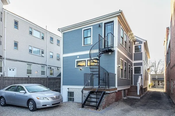 $6,250 | 150-152 Huron Avenue, Unit 152, Cambridge, MA 02138