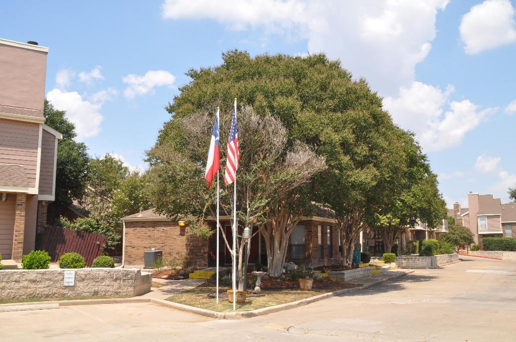 2018 West Rundberg Lane, Unit 20B Austin, TX 78758 - Photo 4 of 20 CLUBHOUSE