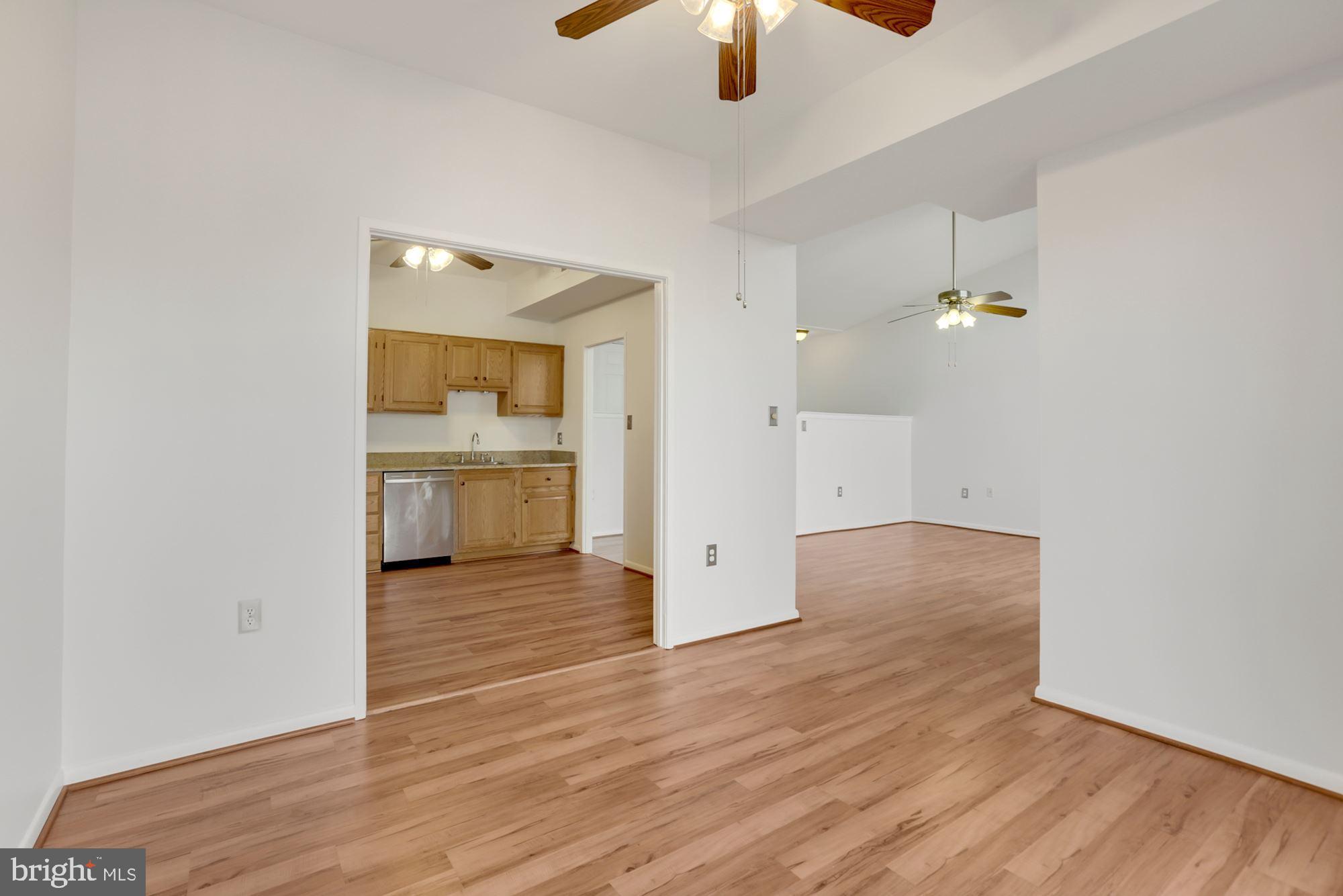 2106 Green Watch Way, Unit 301 Reston, VA 20191 - Photo 12 of 33 Dining Area/Den