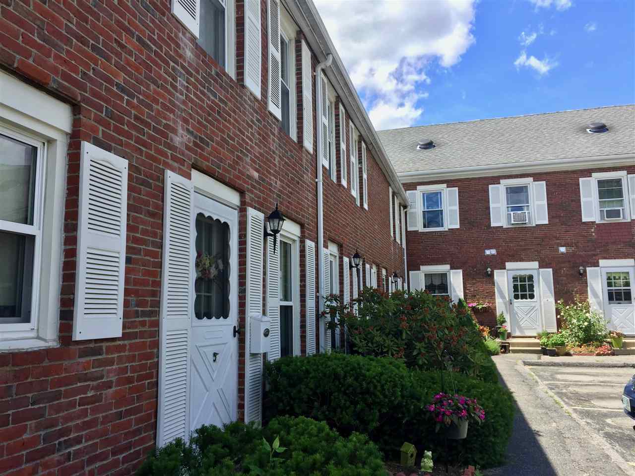 5 River Street, Unit 11 Exeter, NH 03833 - Photo 1 of 17 Gallery Image 1