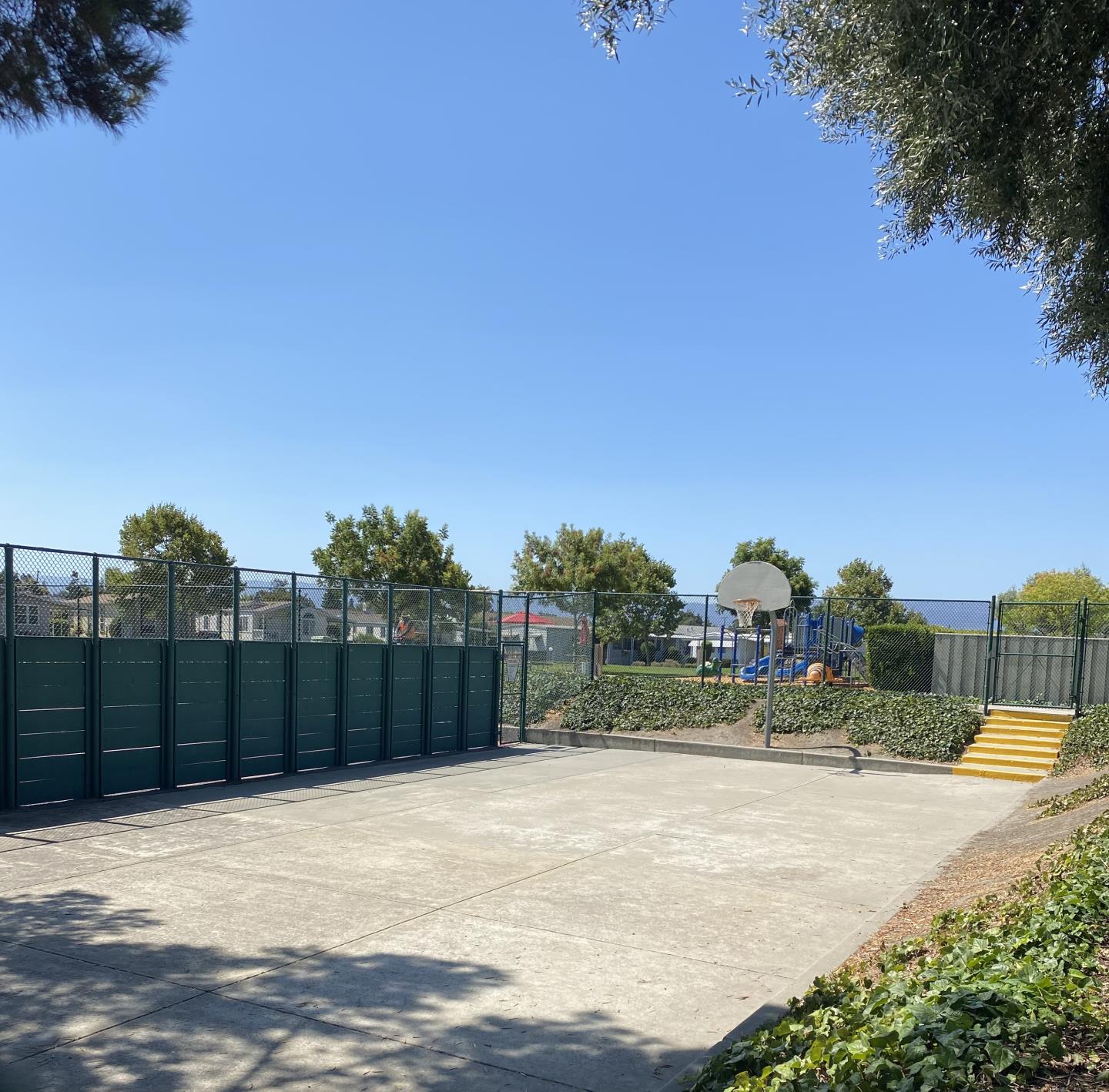 1220 Tasman Drive, Unit 159 Sunnyvale, CA 94089 - Photo 31 of 46 a view of a backyard