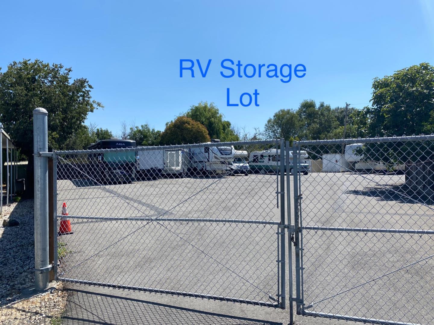 1220 Tasman Drive, Unit 159 Sunnyvale, CA 94089 - Photo 37 of 46 a view of a outdoor space