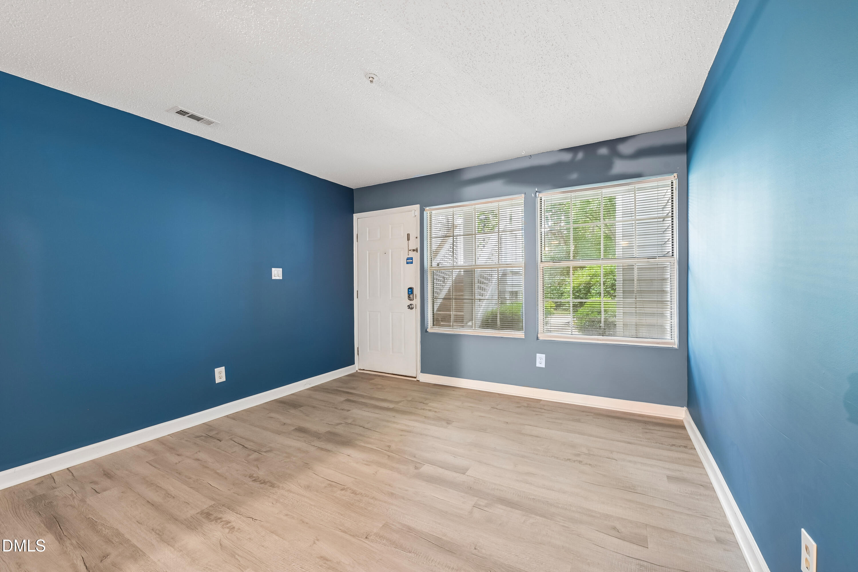 4900 Avenida Del Sol Drive, Unit 102 Raleigh, NC 27616 - Photo 3 of 27