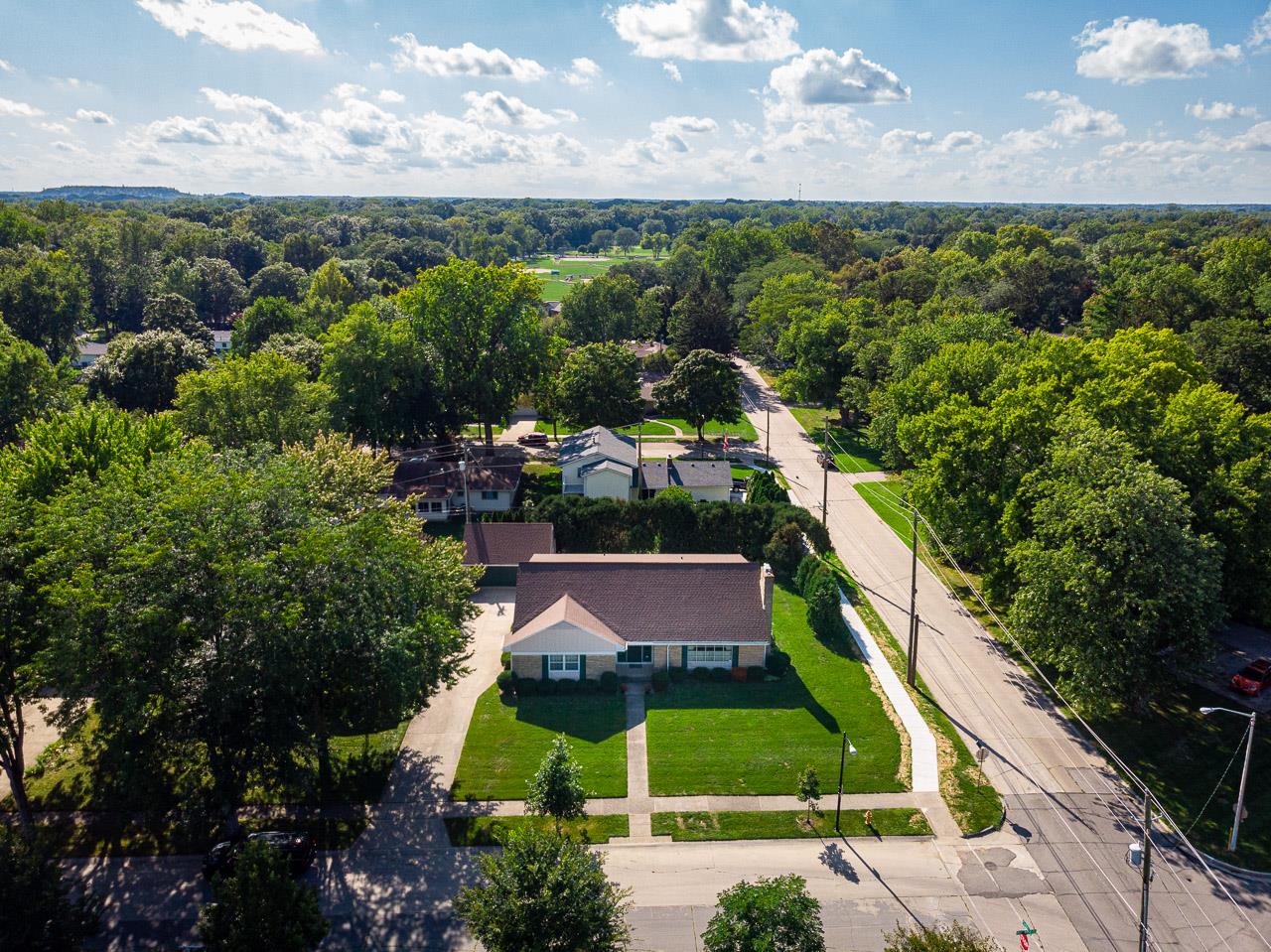 4906 Old Mill Road Fort Wayne, IN 46807 - Photo 5 of 36
