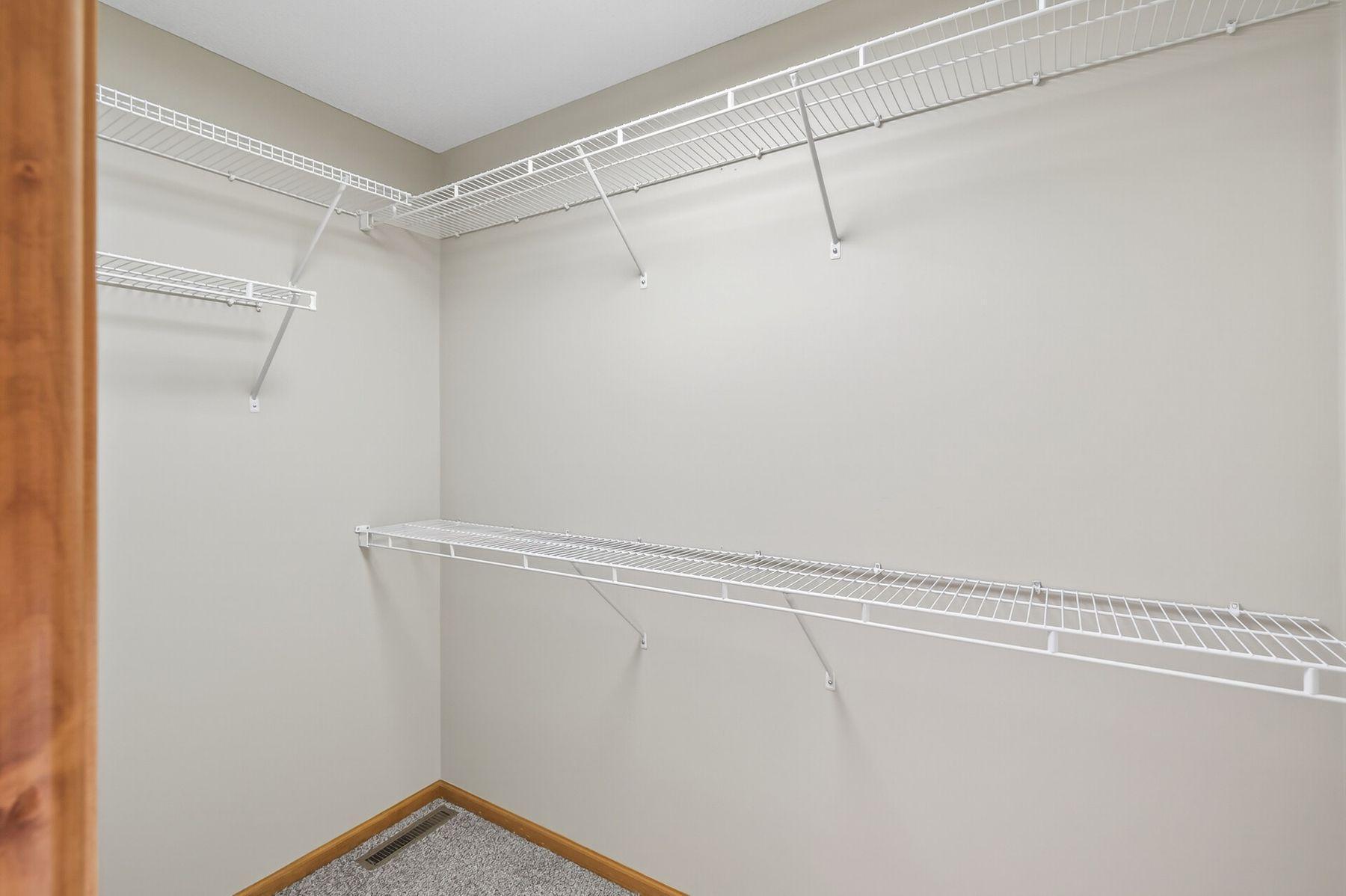 2542 Mathias Road Shakopee, MN 55379 - Photo 28 of 57